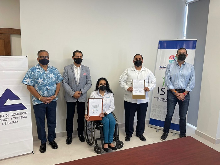 FIRMAN CONVENIO EL INSTITUTO PARA LA ATENCIÓN DE PERSONAS CON ...